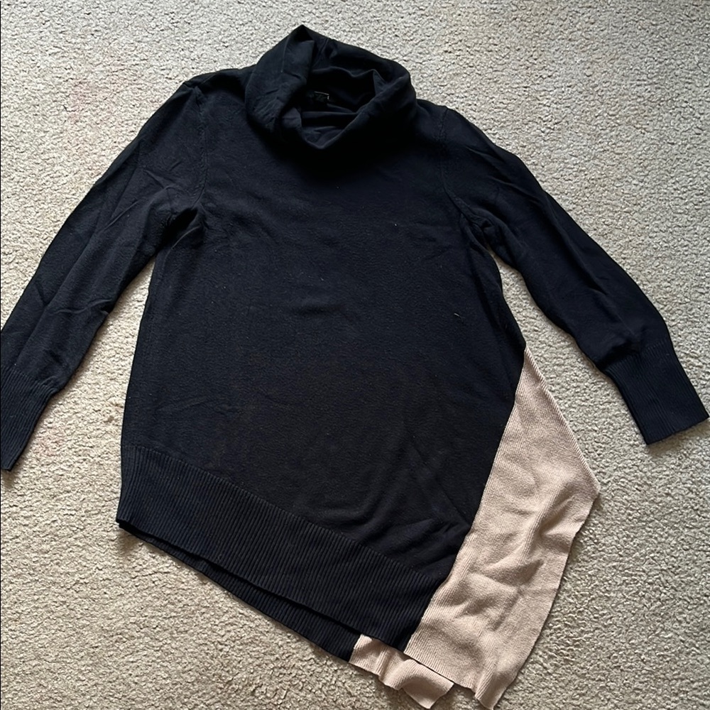 Black and Tan Women's Sweater